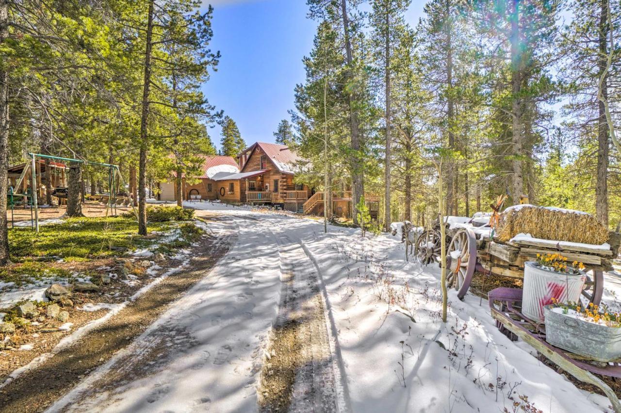 Secluded Black Hawk Log Cabin With Fire Pit! المظهر الخارجي الصورة