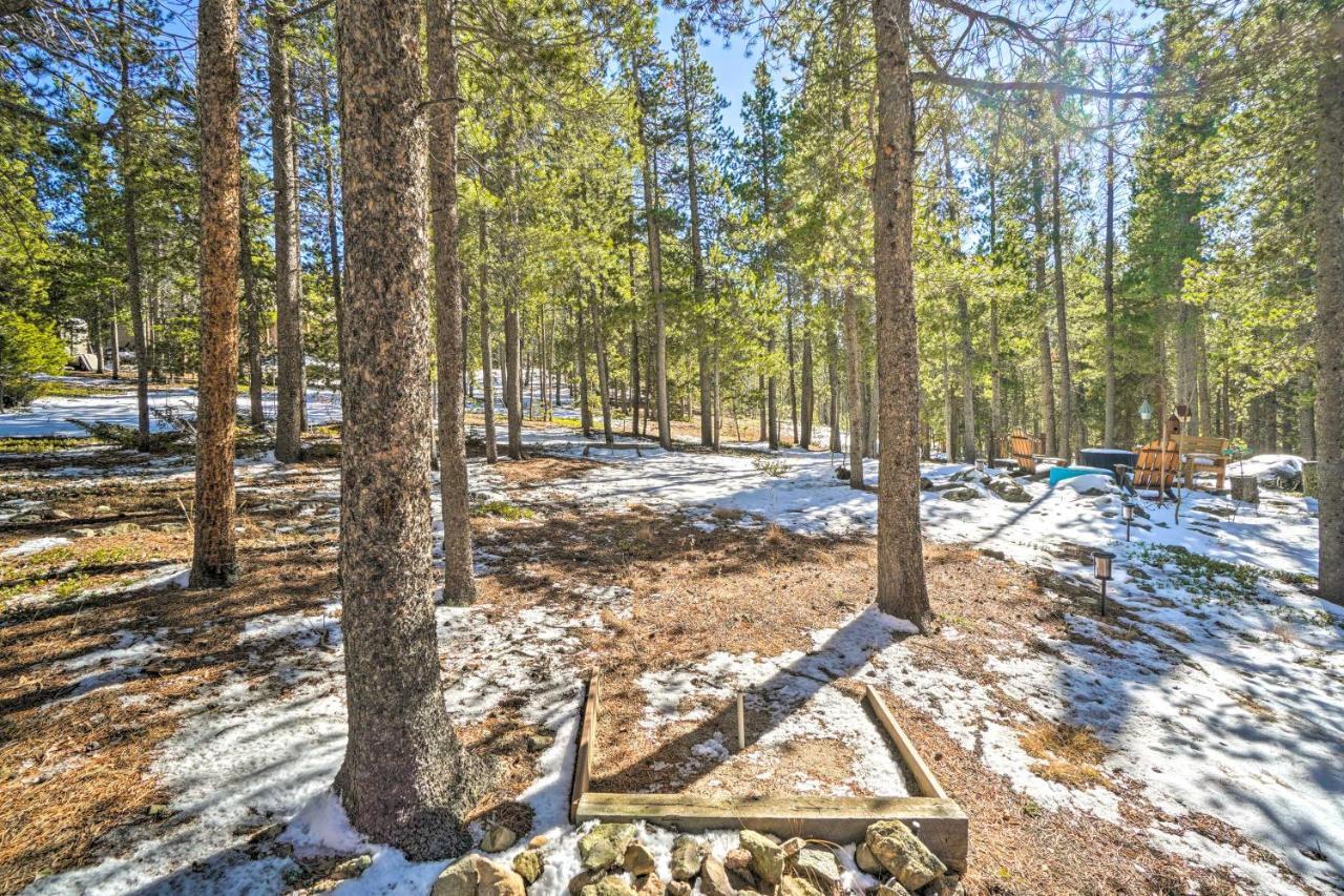 Secluded Black Hawk Log Cabin With Fire Pit! المظهر الخارجي الصورة