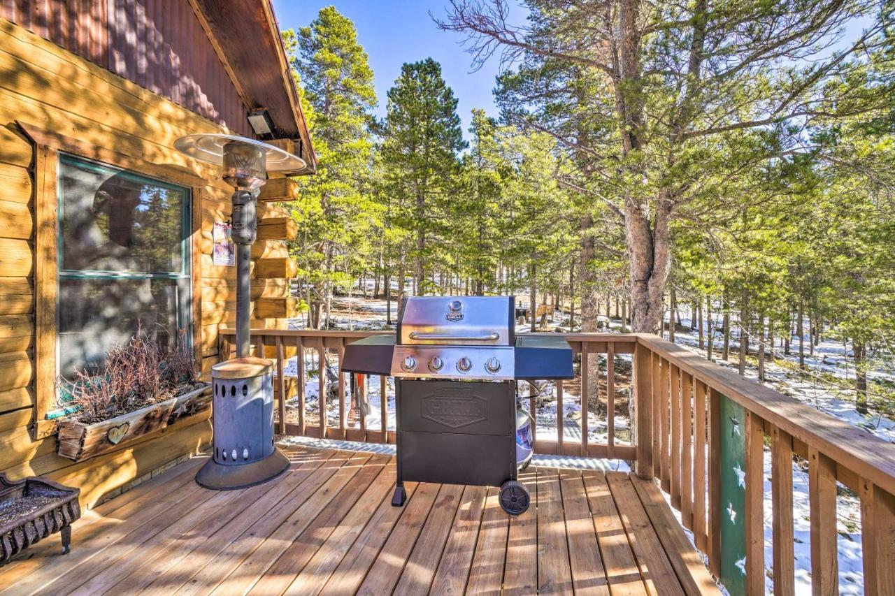 Secluded Black Hawk Log Cabin With Fire Pit! المظهر الخارجي الصورة